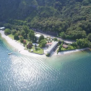 Nautilus Hotel