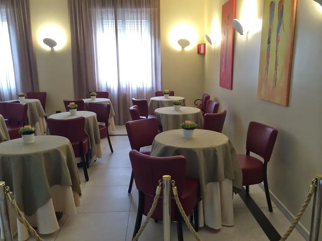 Hotel Arcobaleno فيمودْروني