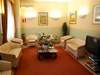 Hotel Arcobaleno فيمودْروني