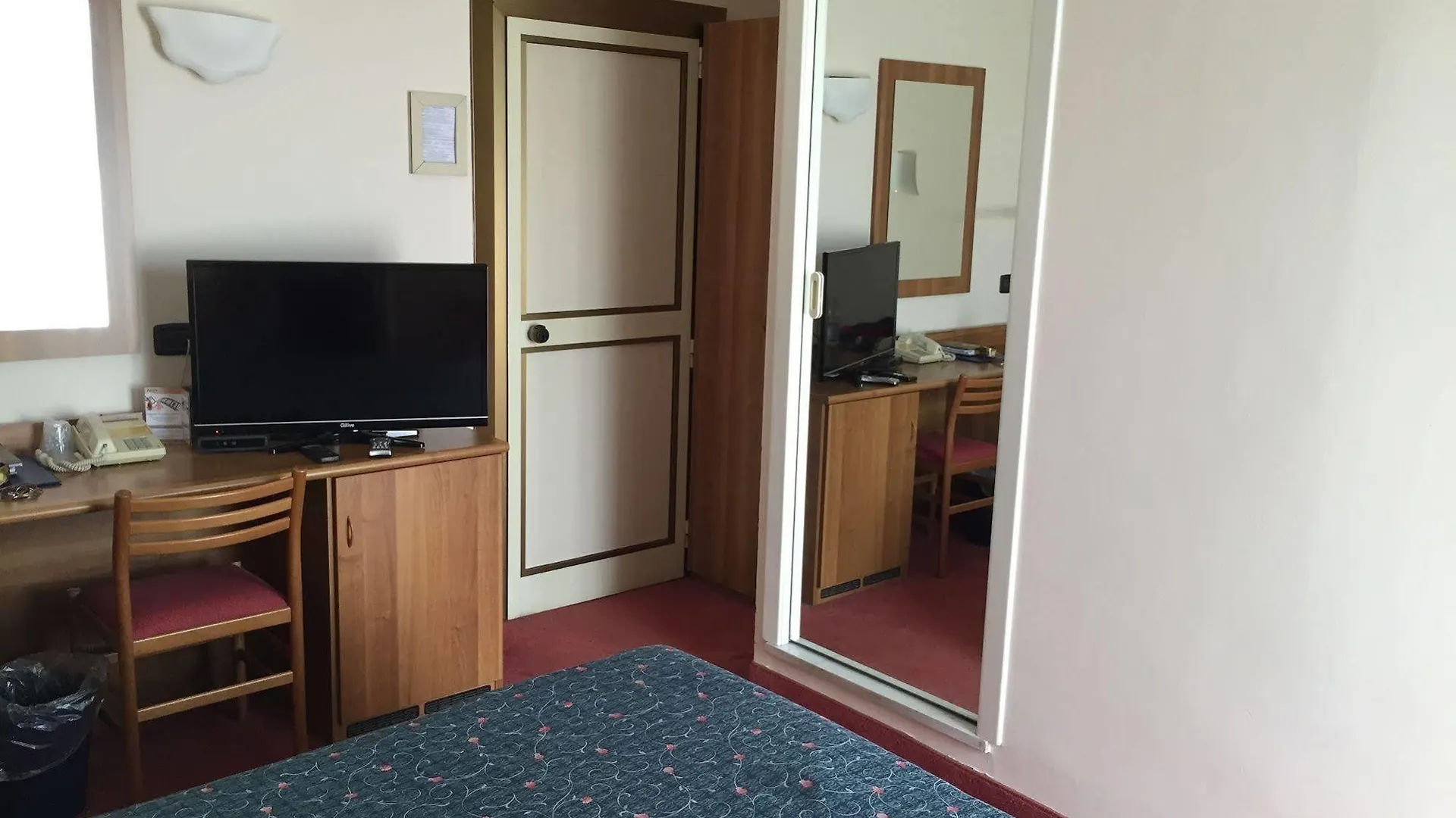 Hotel Arcobaleno فيمودْروني