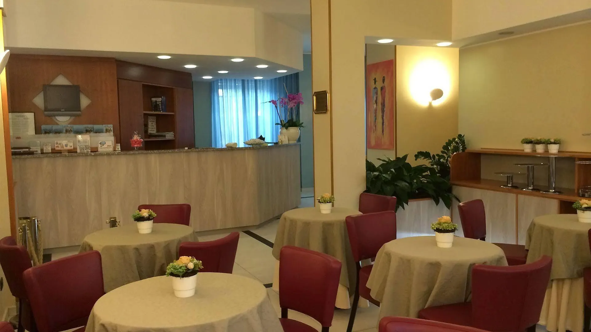 Hotel Arcobaleno فيمودْروني